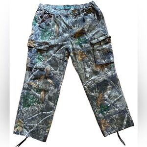 Realtree Green and Brown Camouflage Cargo Pants
